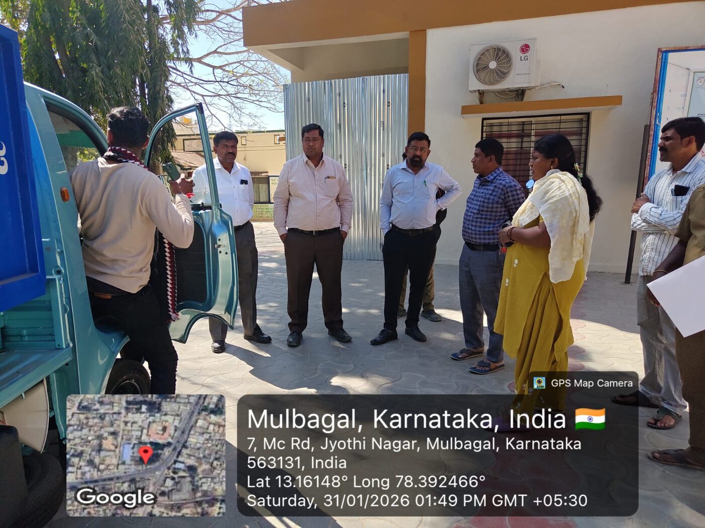 Handover meeting at the CMC Mulbagalu office